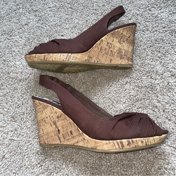 American Eagle brown wedges 7 1/2 - Picture 5 of 7